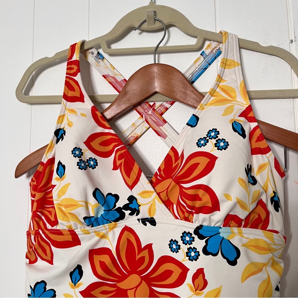 Lands' End Floral Cross-Back Women's Tankini Swim Top Ruched sides Size 10 DD - Picture 2 of 8